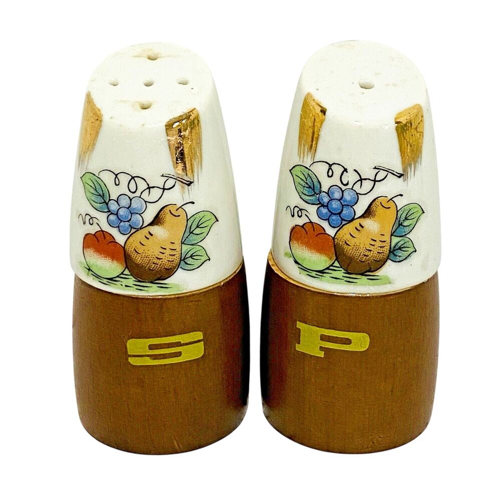 Salt and Pepper Shakers Set vintage retro mid century 1960s Japan kitchen kitsch